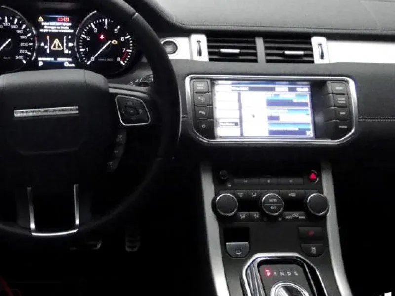 Central multimídia instalada em Range Rover Evoque